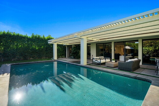 Building Photo - 6 Exeter Ct