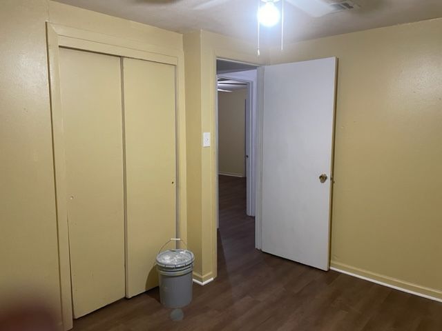 Building Photo - 1815 east Third Street