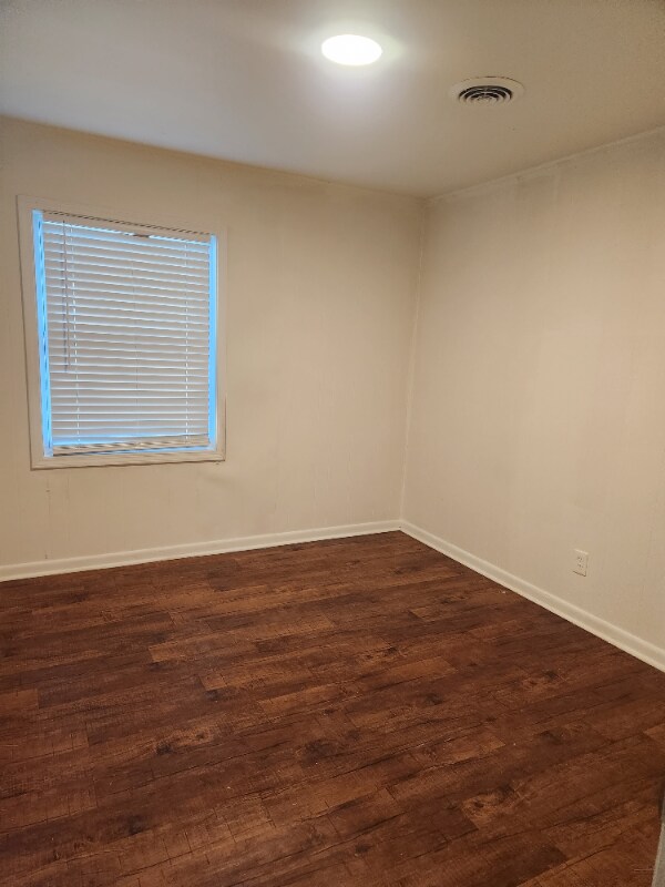 Building Photo - 6112 Clane Dr SE