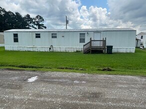 Building Photo - 106 Jodoc Dr