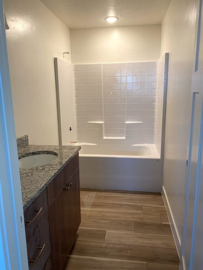 Building Photo - Brand New Duplex - Coming Soon