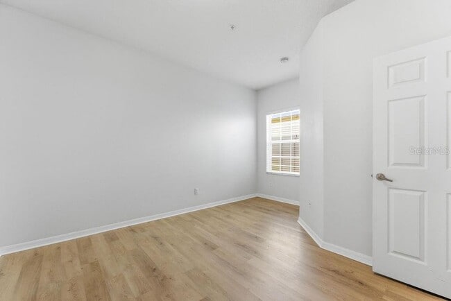 Building Photo - 2795 Oakwater Dr