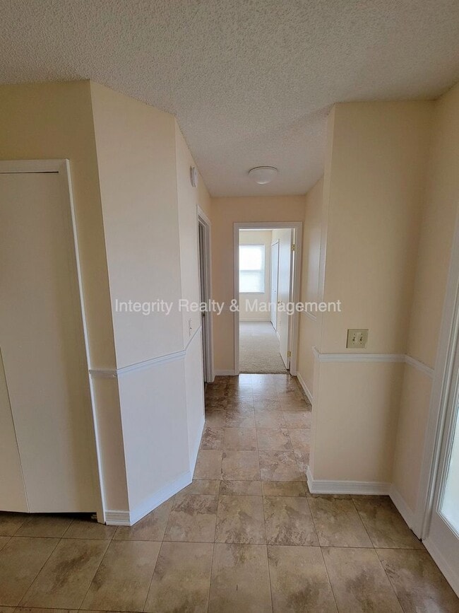 Building Photo - 7519 Allspice Cir N