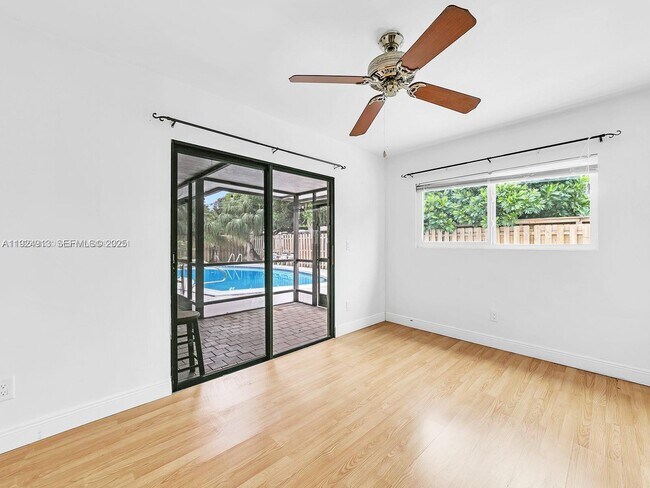 Building Photo - 2620 NE 19th St