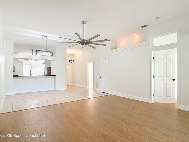 Building Photo - 1184 Athlone Way