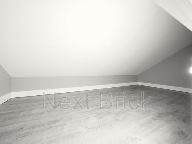 Building Photo - 2506 S 317th St