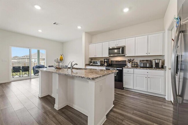 Building Photo - 19605 Caymus Dr