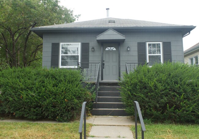 Primary Photo - 1135 New Hampshire St