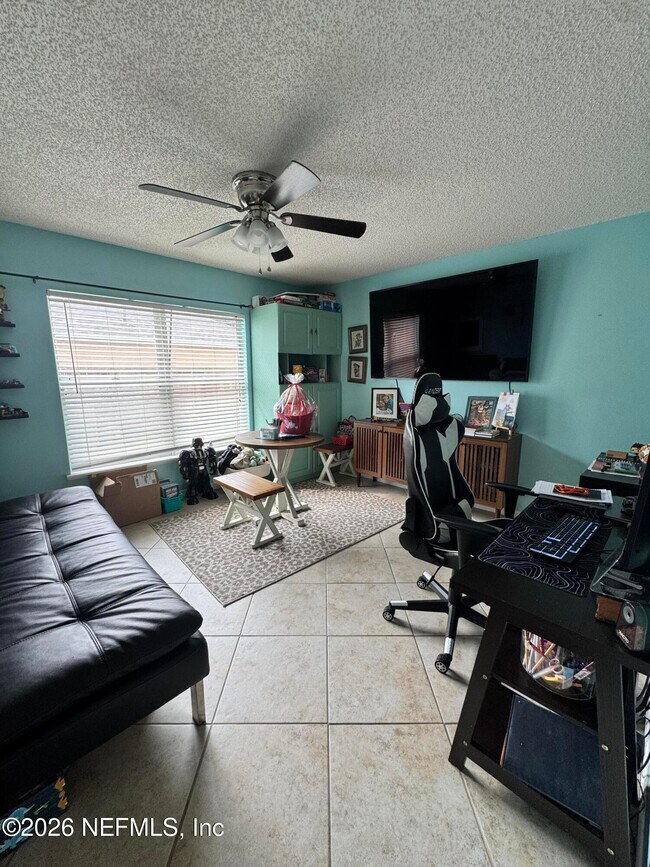 Building Photo - 12341 Glenn Hollow Dr