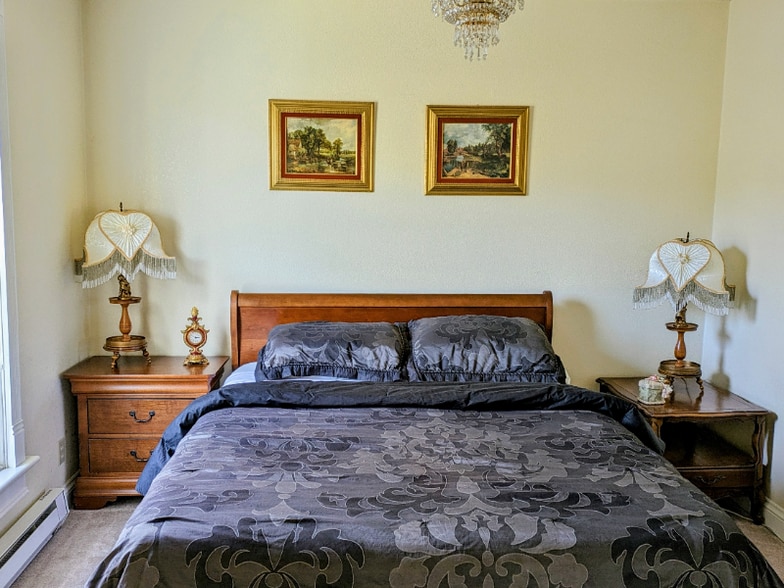 Building Photo - 202 E 3rd High St