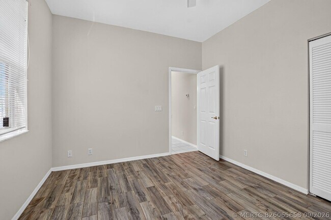 Building Photo - 10031 Lexington Estates Blvd