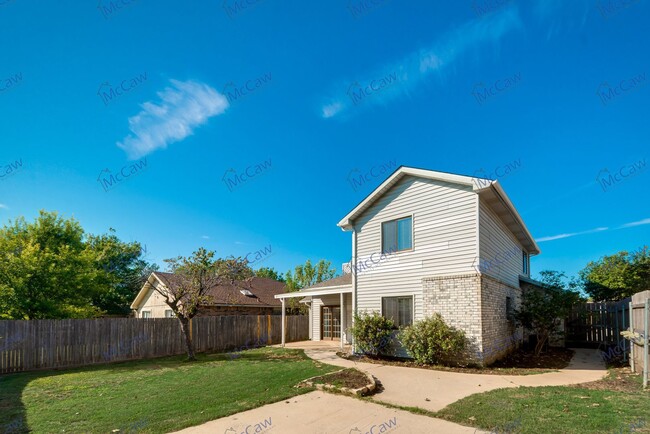 Building Photo - Great 3/2 in Keller!