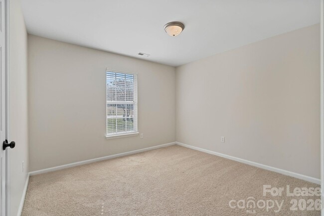 Building Photo - 107 Canopy Ct