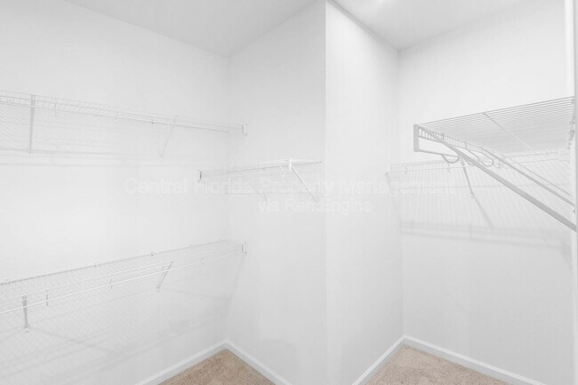 Building Photo - 13053 Pergola Ave