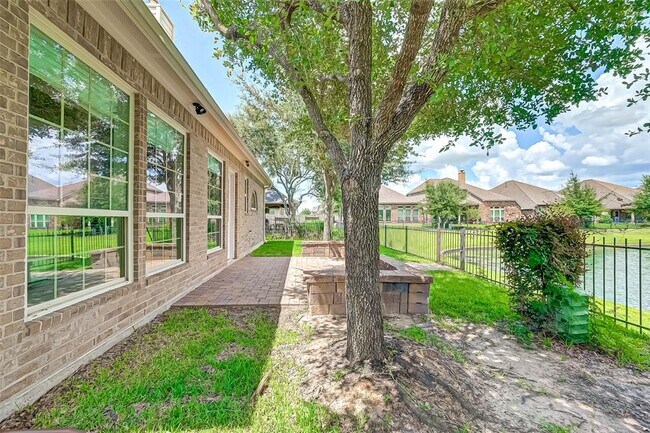 Building Photo - 11434 Elizabeth Brook Dr