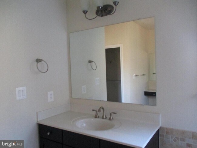 Building Photo - 7303A Hayfield Rd