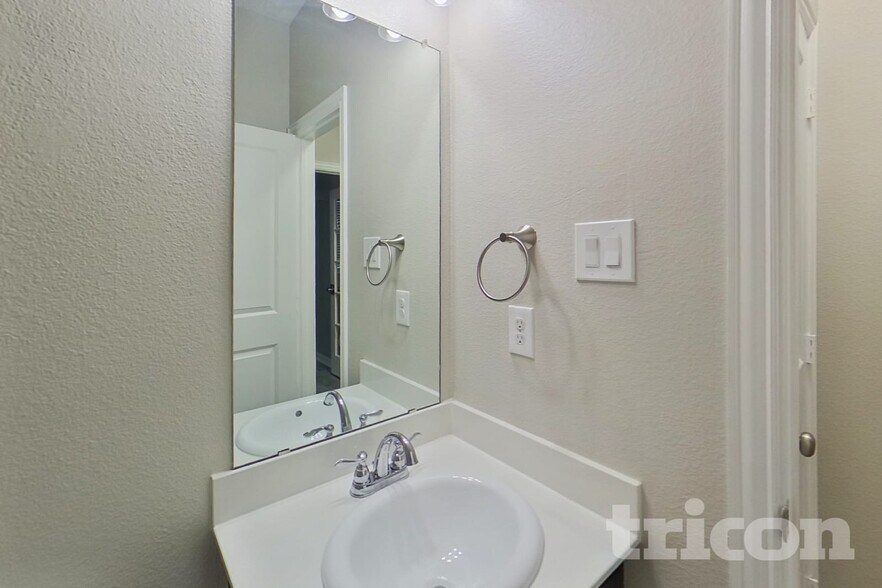 Building Photo - 224 Iron Ore Trail