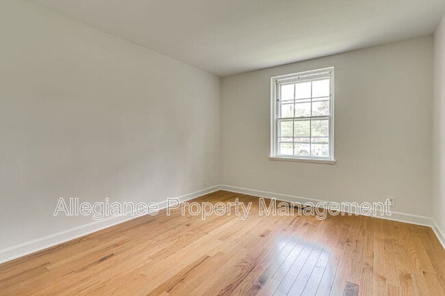 Building Photo - 4271 35th St S