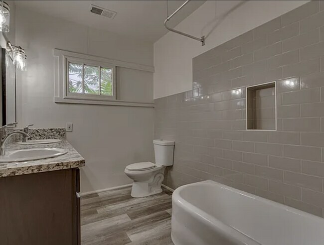 Building Photo - Beautiful Remodeled 2 Bedroom Home in Reno's Desirable Old Southwest