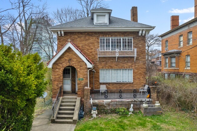 Building Photo - 5807 Callowhill St