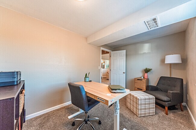 Building Photo - 3158 Breckenridge Dr W