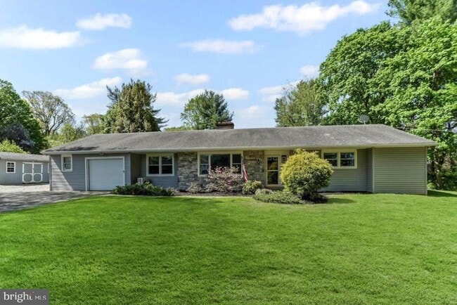 Primary Photo - 128 Elkdale Rd