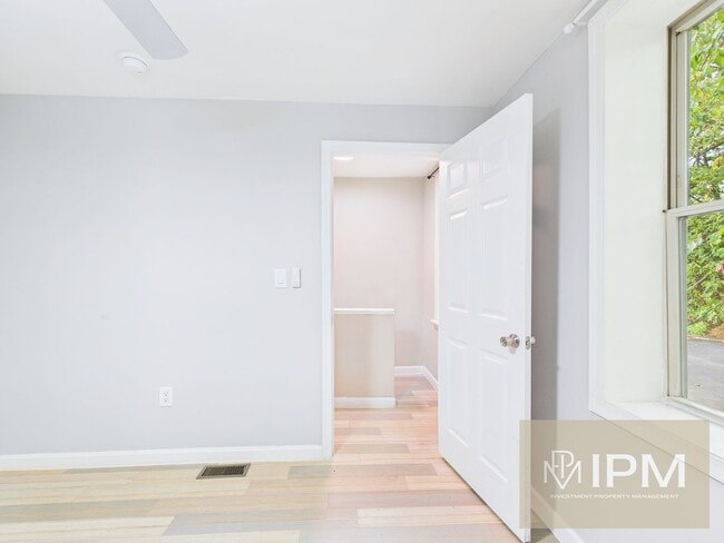 Building Photo - 1228 Market St