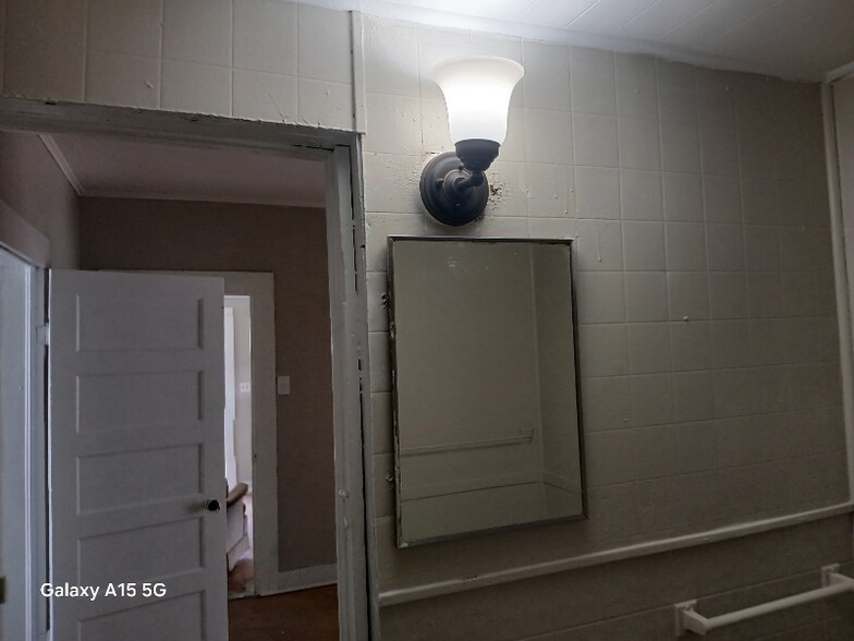 Building Photo - 3 Louisiana Ave