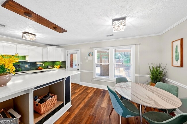 Building Photo - 6117 Queen Anne Ct