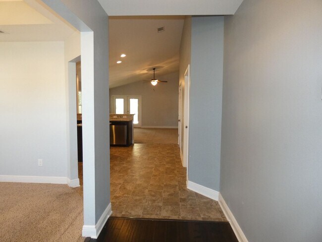 Building Photo - 5061 Carley Ct