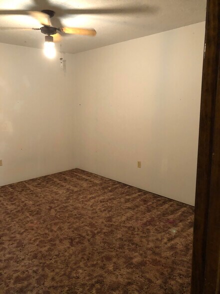 Building Photo - 6448 Kelmscot Ct