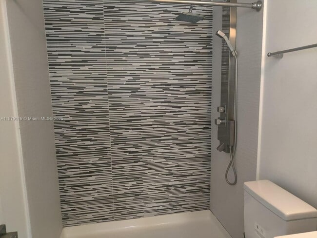 Building Photo - 740 Meridian Ave