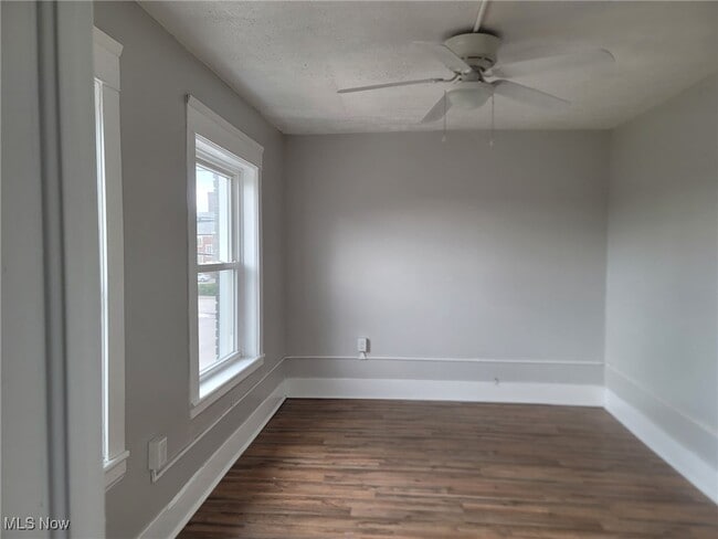 Building Photo - 71-73 6th St NW