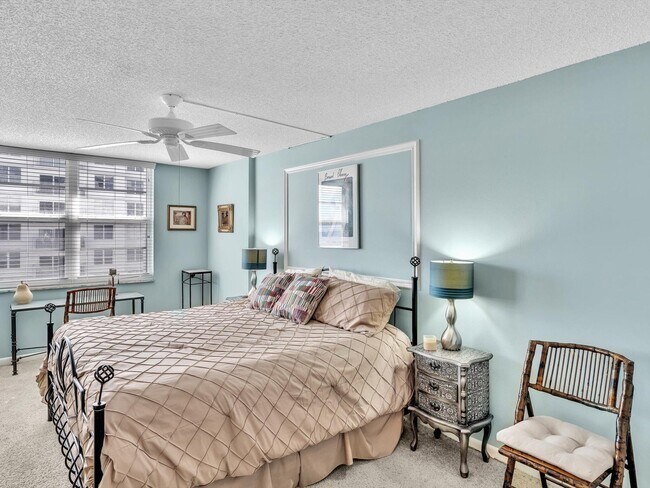 Building Photo - 4505 S Ocean Blvd