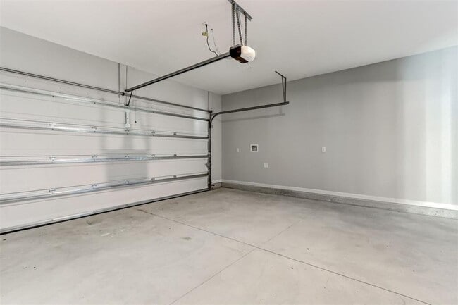 Building Photo - Modern 3BR Home in Wildlight | Resort-Style Amenities & Prime Location