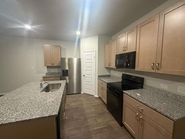 Building Photo - 2711 Totley Rd