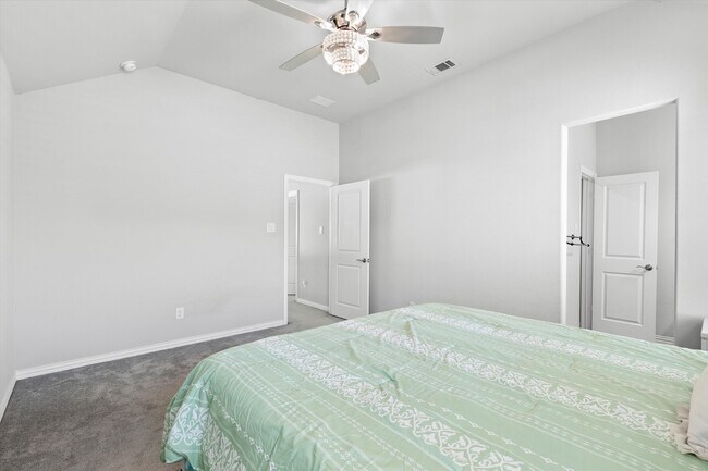 Building Photo - 1412 Summer Ln