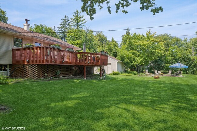 Building Photo - 1475 Deerfield Pl