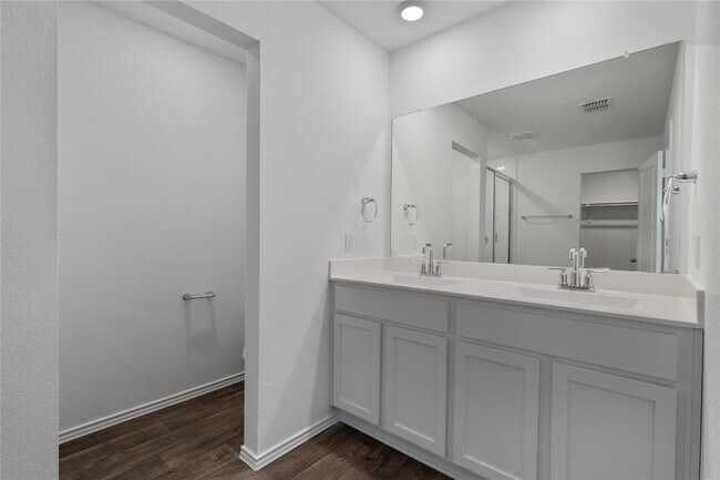Building Photo - 18609 Cremello Dr