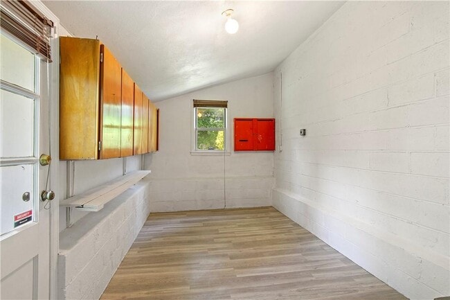 Building Photo - 372 Heathcote Rd