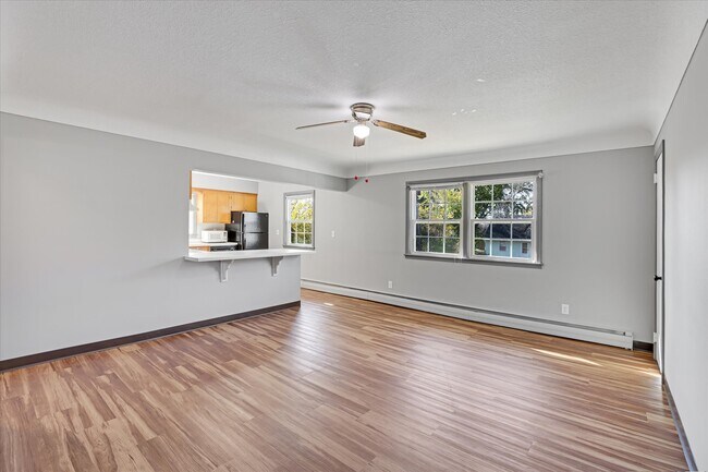 Building Photo - 16211 Birch Ave SE