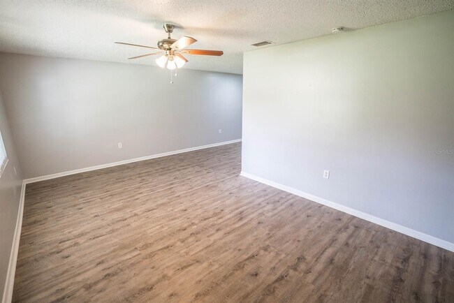 Building Photo - 6913 Mathers Ln