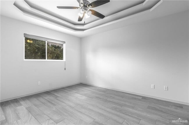Building Photo - 13 Sunset Dr