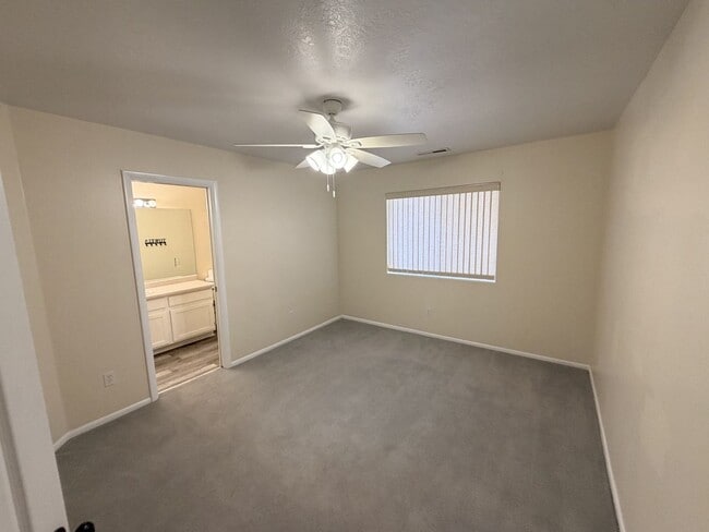 Building Photo - 204 N 2000 E