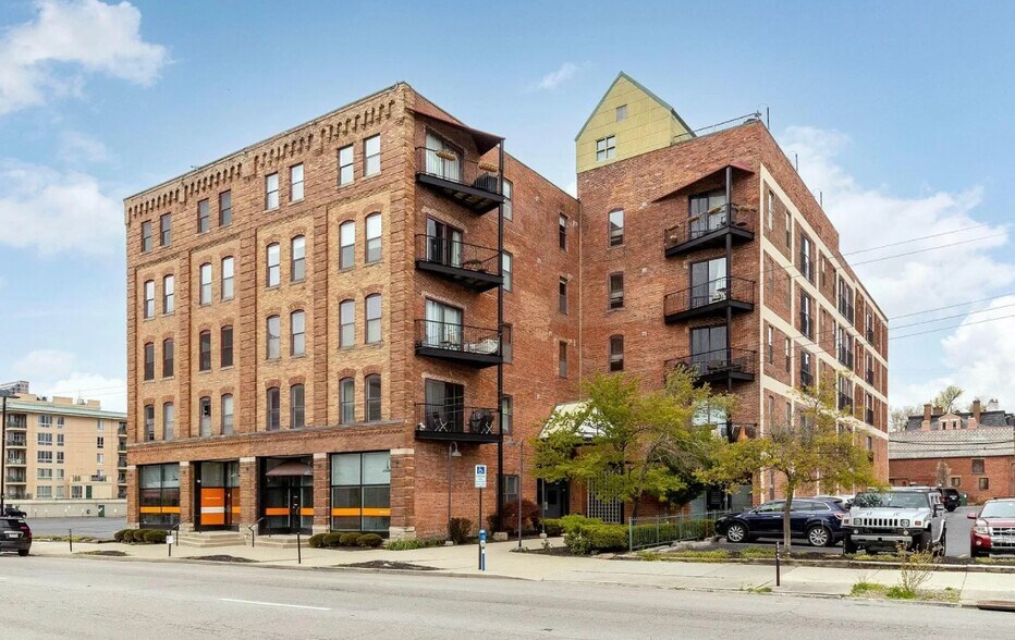 Building Photo - 432 E. Rich St