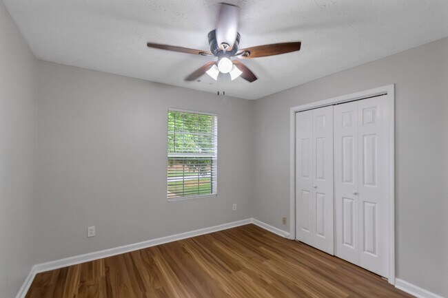 Building Photo - 97 Livingston Ln