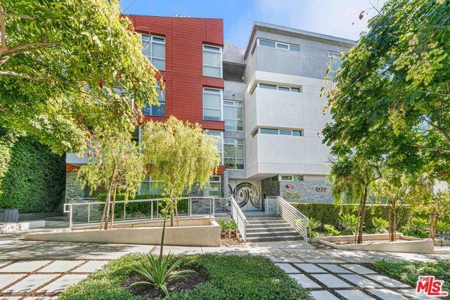 Building Photo - 1232 Kings Rd