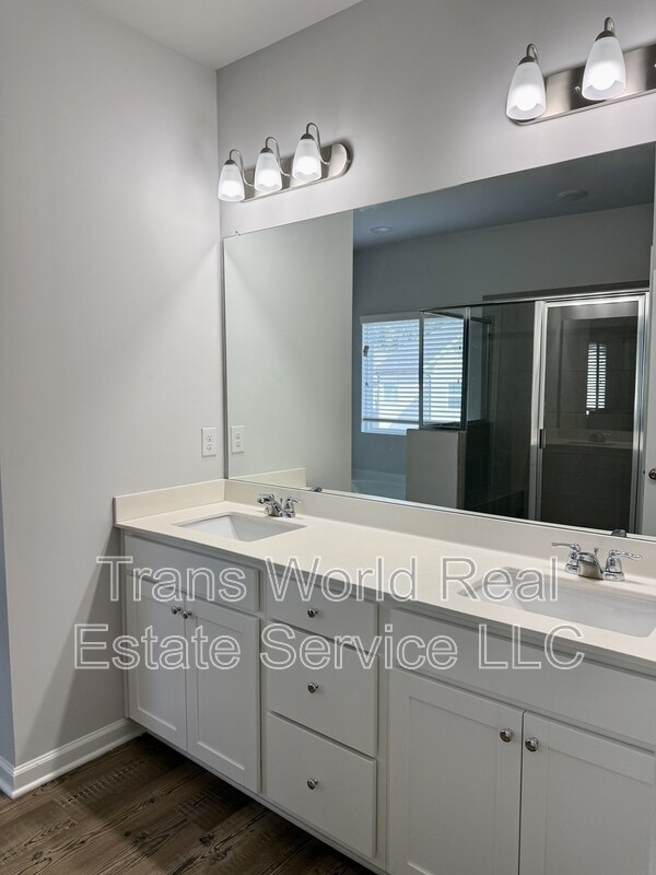 Building Photo - 2090 Ecoland Dr