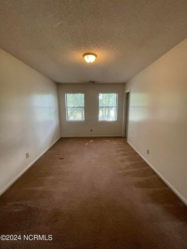 Building Photo - 126 Cordell Dr