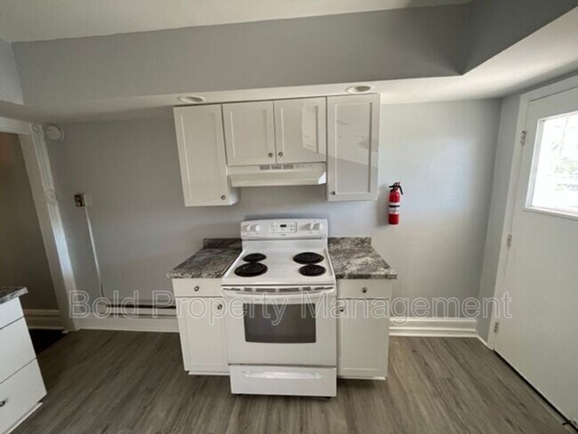 Building Photo - 815 Weiser St